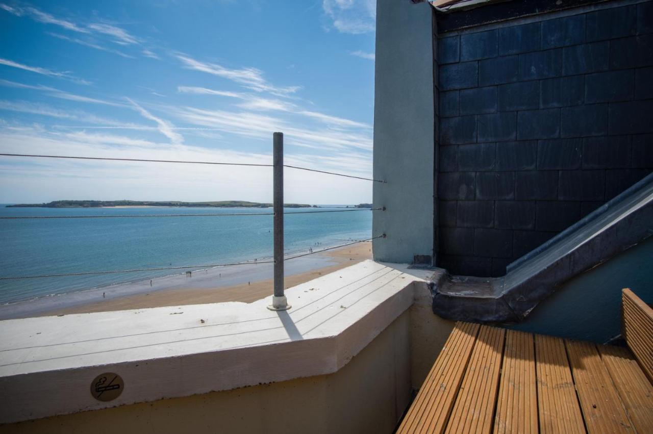 The Nest - 1 Bedroom Apartment - Tenby Bagian luar foto